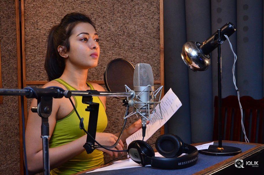 Catherine-Tresa-Dubbing-For-Goutham-Nanda-Movie